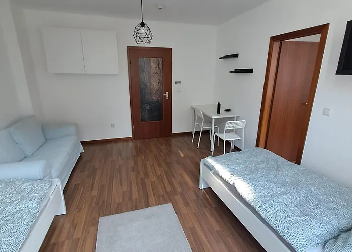 דירה Monteursunterkunft In *